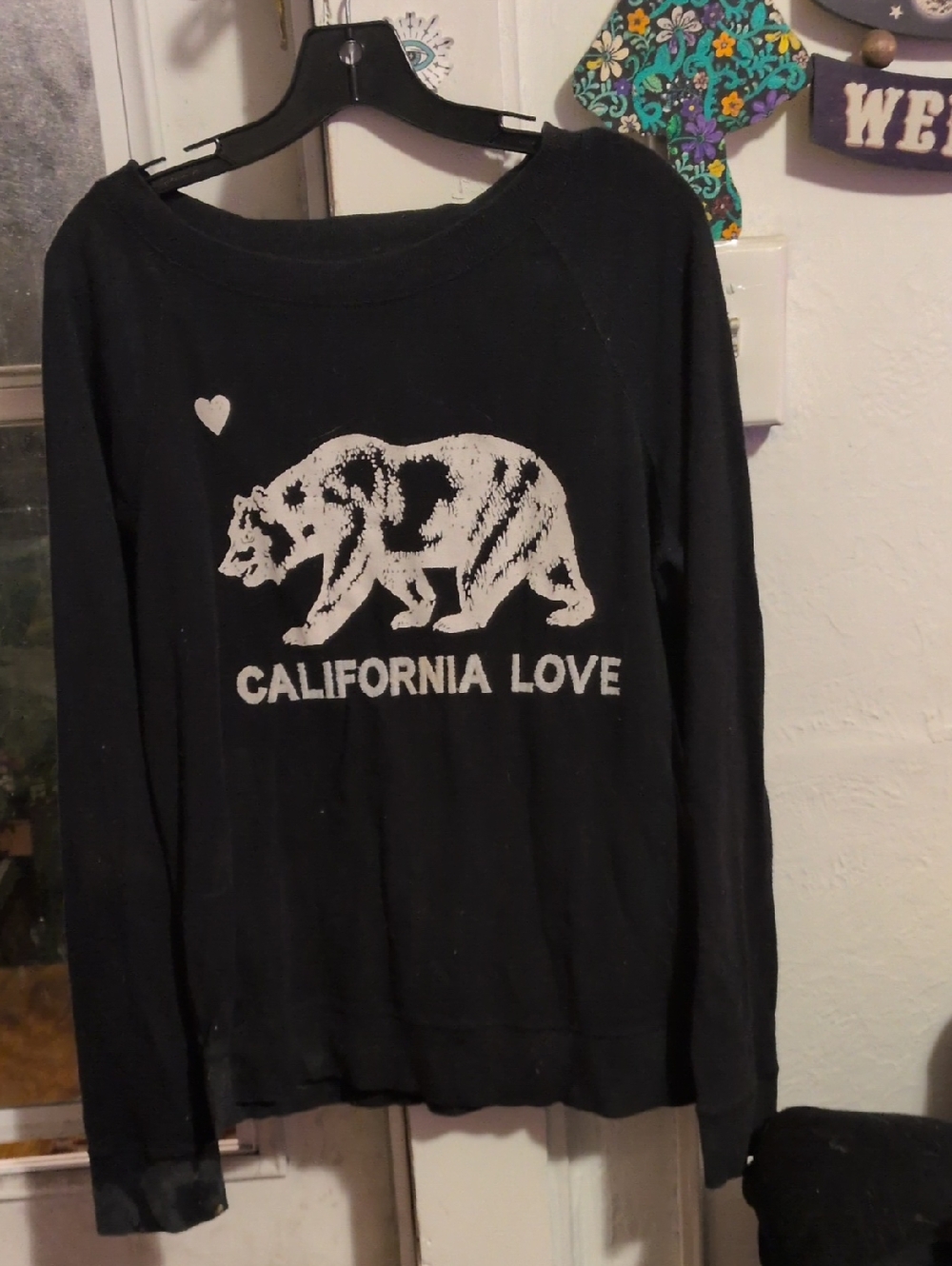 California Love Bear Graphic Sweater - Black